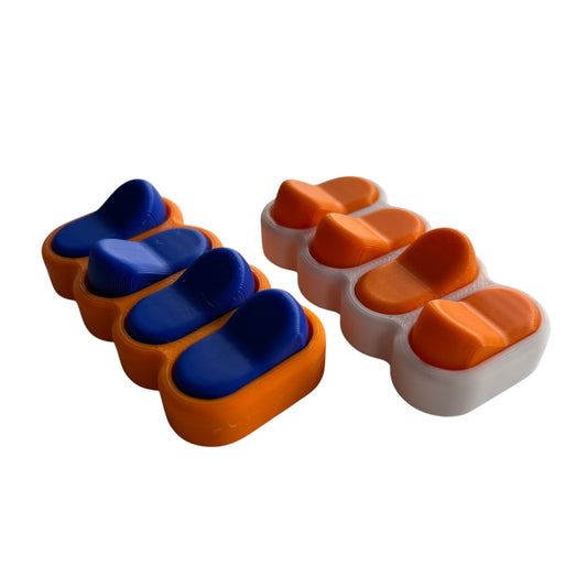 Bradey Clickkey fidget clicker 4 knoppen wit oranje oranje blauw