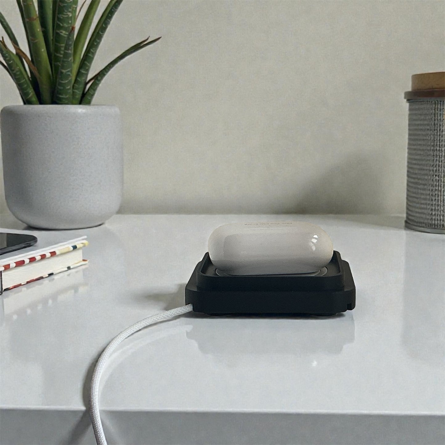 Bradey Apple AirPods Station